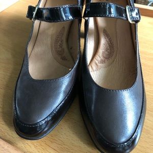 Sofft Brown high heal Mary Janes